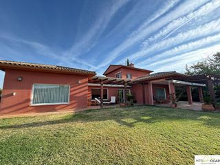 Chalet en venta en Los Cigarrales-La Bastida en Toledo