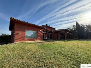 Chalet en venta en Los Cigarrales-La Bastida en Toledo