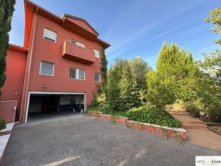 Chalet en venta en Los Cigarrales-La Bastida en Toledo