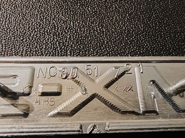 Insignia Trasera Mazda MX5