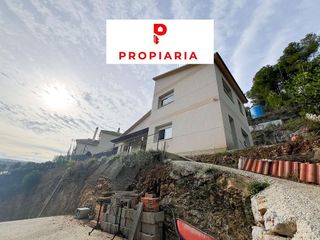 Chalet en venta en Vallirana