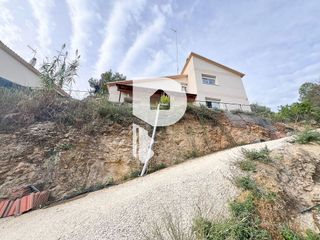 Chalet en venta en Vallirana