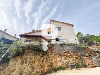 Chalet en venta en Vallirana