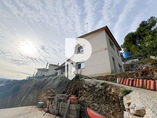 Chalet en venta en Vallirana