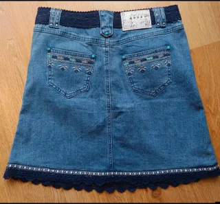 Falda vaquera Koroshi bordada