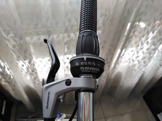 Bicicleta plegable azul, marca Romester Alloy