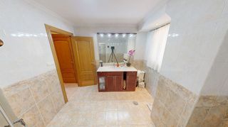 Piso en venta en Vistahermosa en Alicante