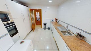 Piso en venta en Vistahermosa en Alicante