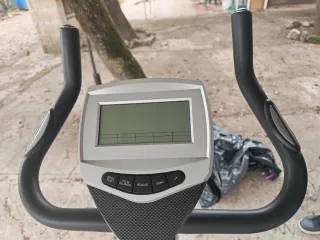 Bicicleta Estática Gris y Negra Domyos