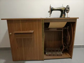 Máquina de coser Singer Esfinge