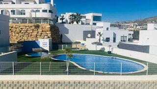 Casa en venta en Cala de Finestrat en Finestrat