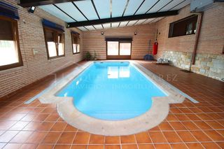 Chalet en venta en Yeles