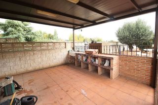 Chalet en venta en Yeles