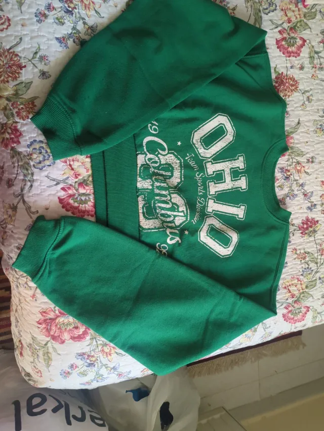 Regalo dos sudaderas Bershka verde talla S