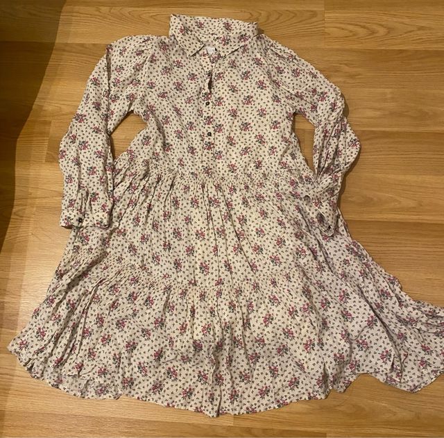 Vestido Zara floral manga larga.Talla 11-12