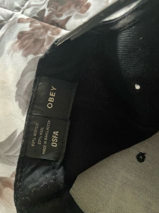 Cappello Obey Nero con Stampa Leopardo