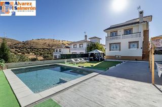 Chalet en venta en Huétor Vega