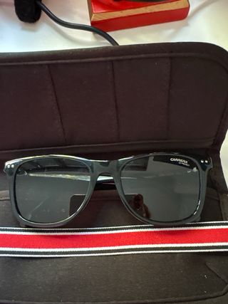 Gafas de sol Carrera negras