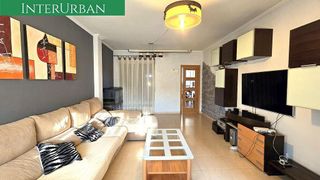 Chalet en venta en Urbanizaciones en Llíria