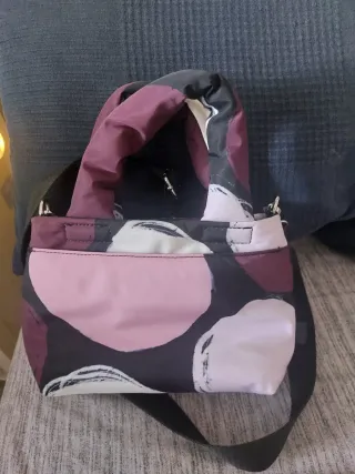 Bolso Parfois pequeño nuevo sin etiquetas.