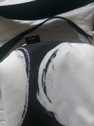 Bolso Parfois pequeño nuevo sin etiquetas.