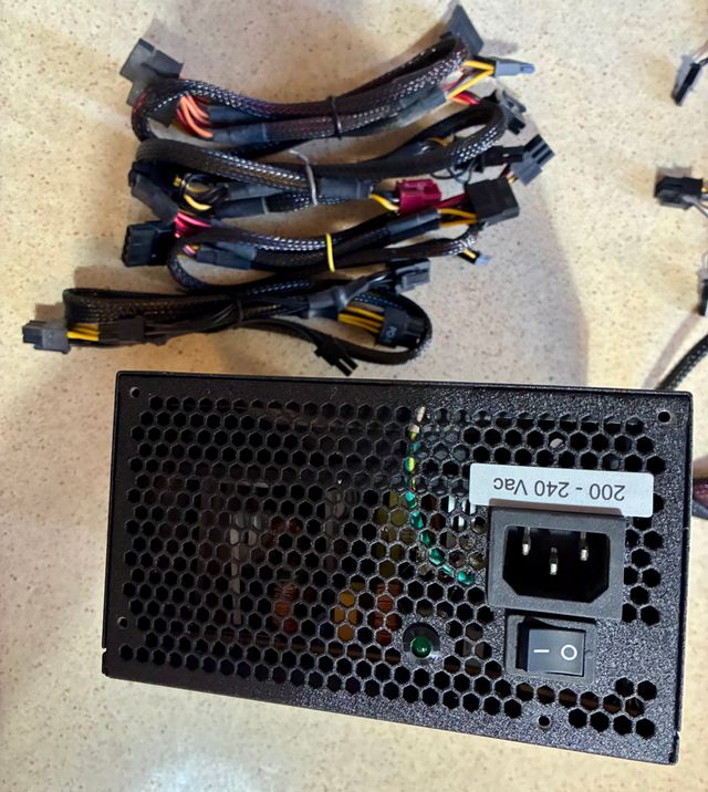 Fuente Alimentación Tacens Valeo V 900W 80Plus