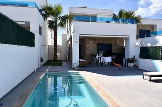 Chalet en venta en Bigastro