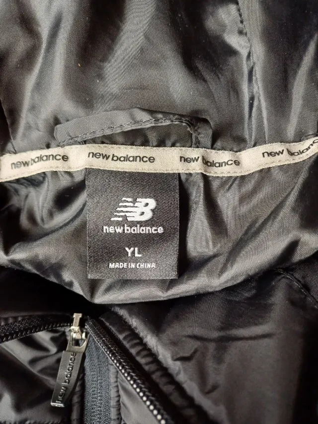 Plumas NB Negro Talla YL = L niño