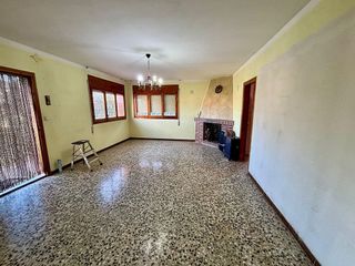 Chalet en venta en Sant Esteve Sesrovires