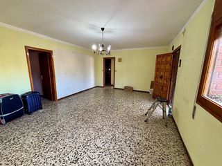 Chalet en venta en Sant Esteve Sesrovires