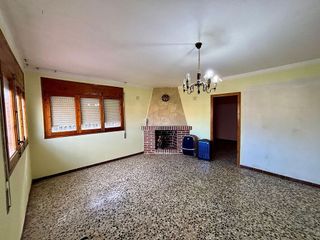 Chalet en venta en Sant Esteve Sesrovires