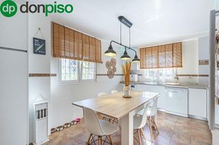 Chalet en venta en Huétor Vega