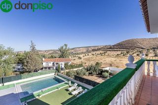 Chalet en venta en Huétor Vega