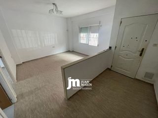 Casa adosada en venta en Cieza