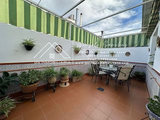 Casa adosada en venta en Lucena