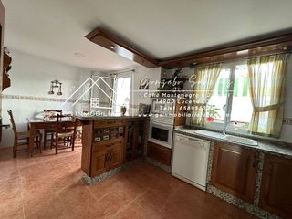 Casa adosada en venta en Lucena