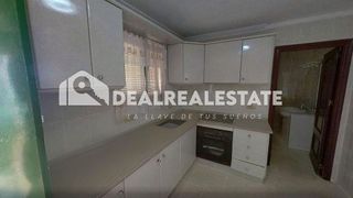 Chalet en venta en Brenes