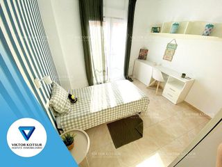 Piso en venta en Roquetas Centro en Roquetas de Mar