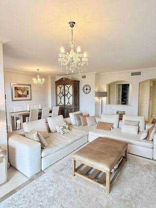 Piso en venta en Benahavís