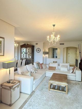 Piso en venta en Benahavís