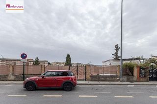 Piso en venta en Crta. De la Sierra en Granada