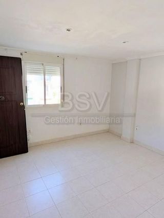 Piso en venta en El Mercado en Manises