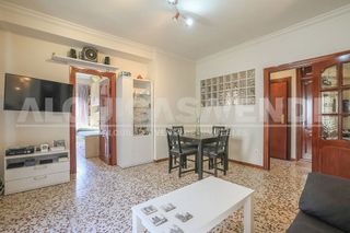 Piso en venta en Feria-Alameda en Sevilla