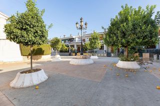 Casa adosada en venta en Atarfe