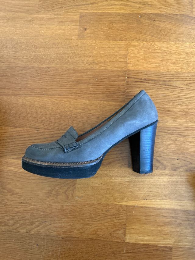 Mocasines tacón Pedro Miralles grises