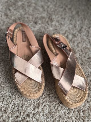 Sandalias doradas/rosas plataforma talla 38