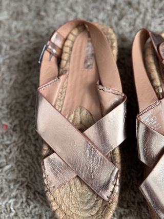 Sandalias doradas/rosas plataforma talla 38