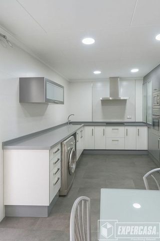 Casa en venta en El Mercado en Manises