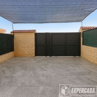 Casa en venta en El Mercado en Manises