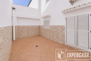 Casa en venta en El Mercado en Manises